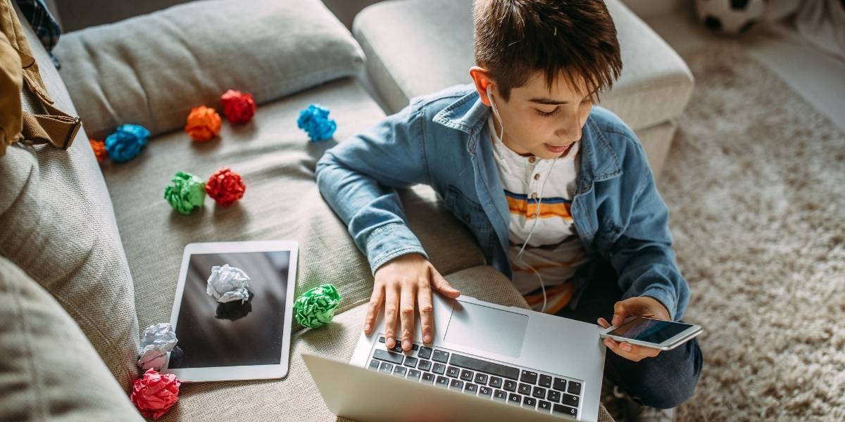 Internet Addiction and Teen Therapy: Finding a Balance