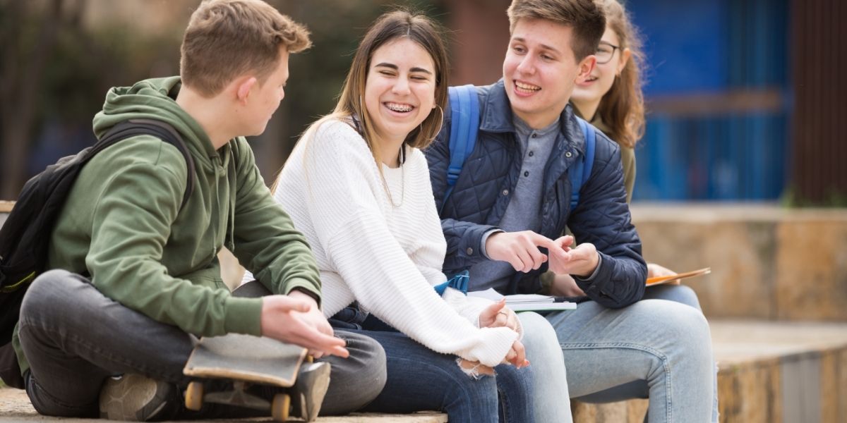 When Do Opposite-Sex Friendships Become Romantic? Understanding Teenage Relationships